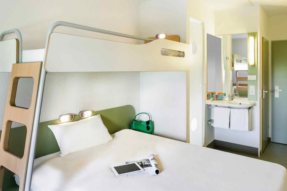 Ibis Budget Portsmouth Bagian luar foto