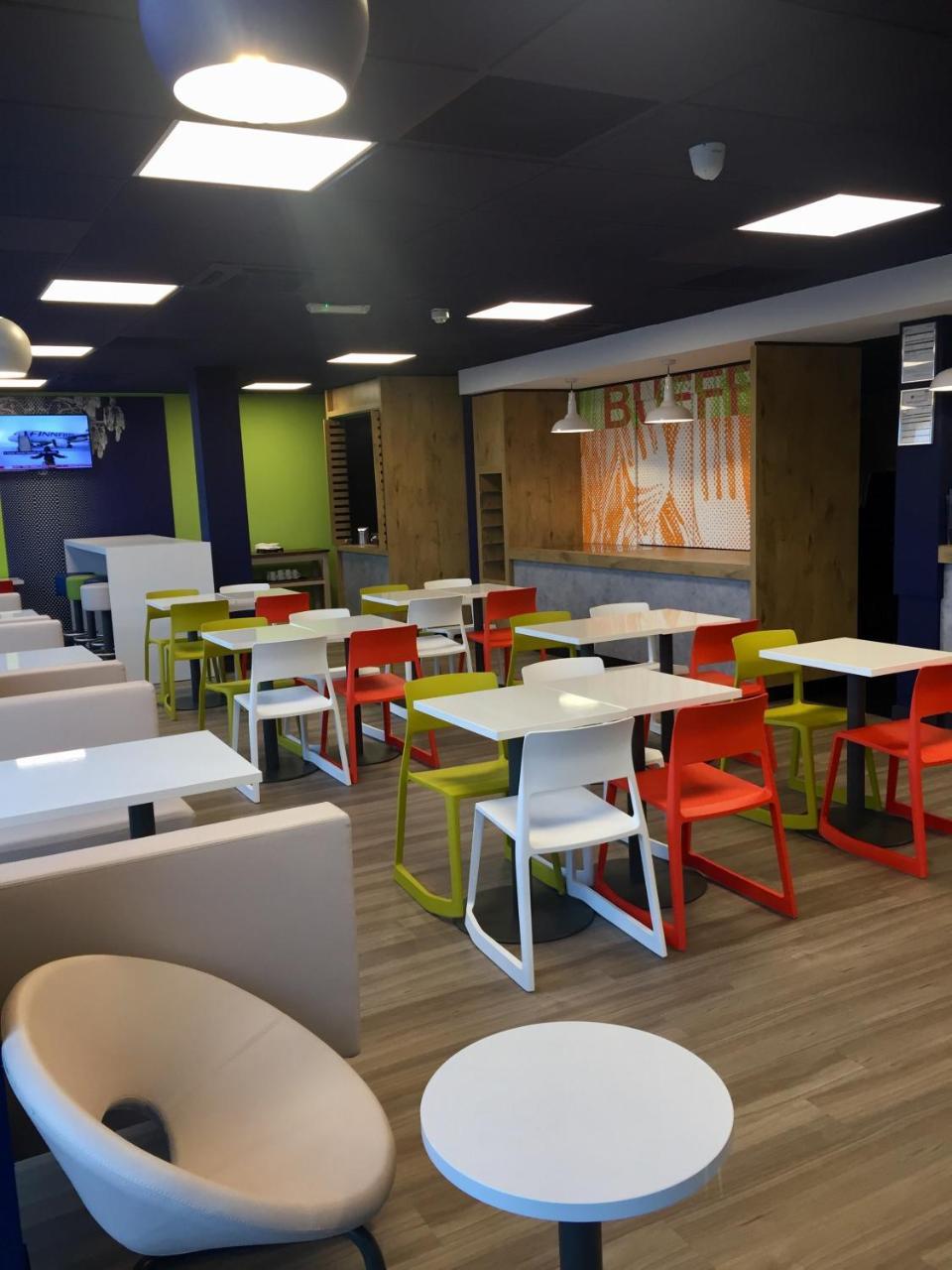 Ibis Budget Portsmouth Bagian luar foto